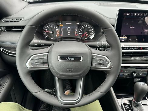 New 2026 Jeep Compass Limited image 2
