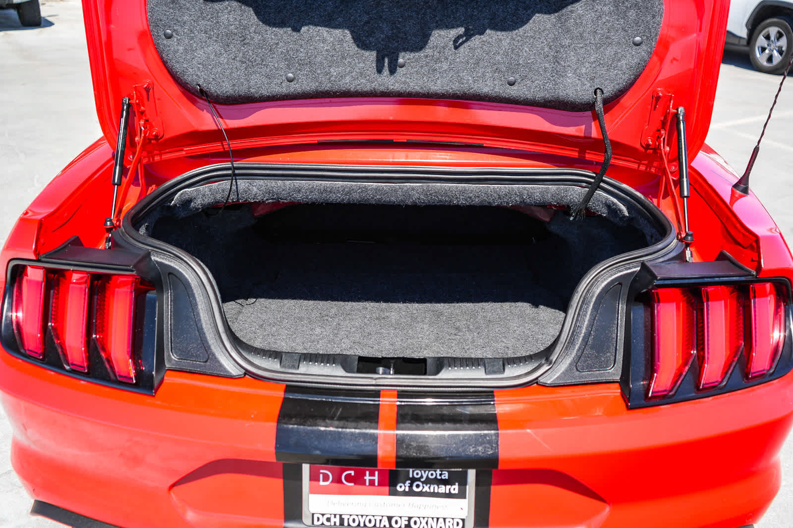Used 2020 Ford Mustang GT Premium RWD image 31