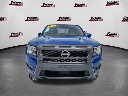 Used 2025 Nissan Frontier SV w/ SV Convenience Package image 2