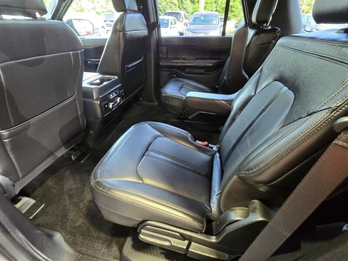 Used 2018 Ford Expedition Limited w/ Equipment Group 301A AWD/4WD image 31