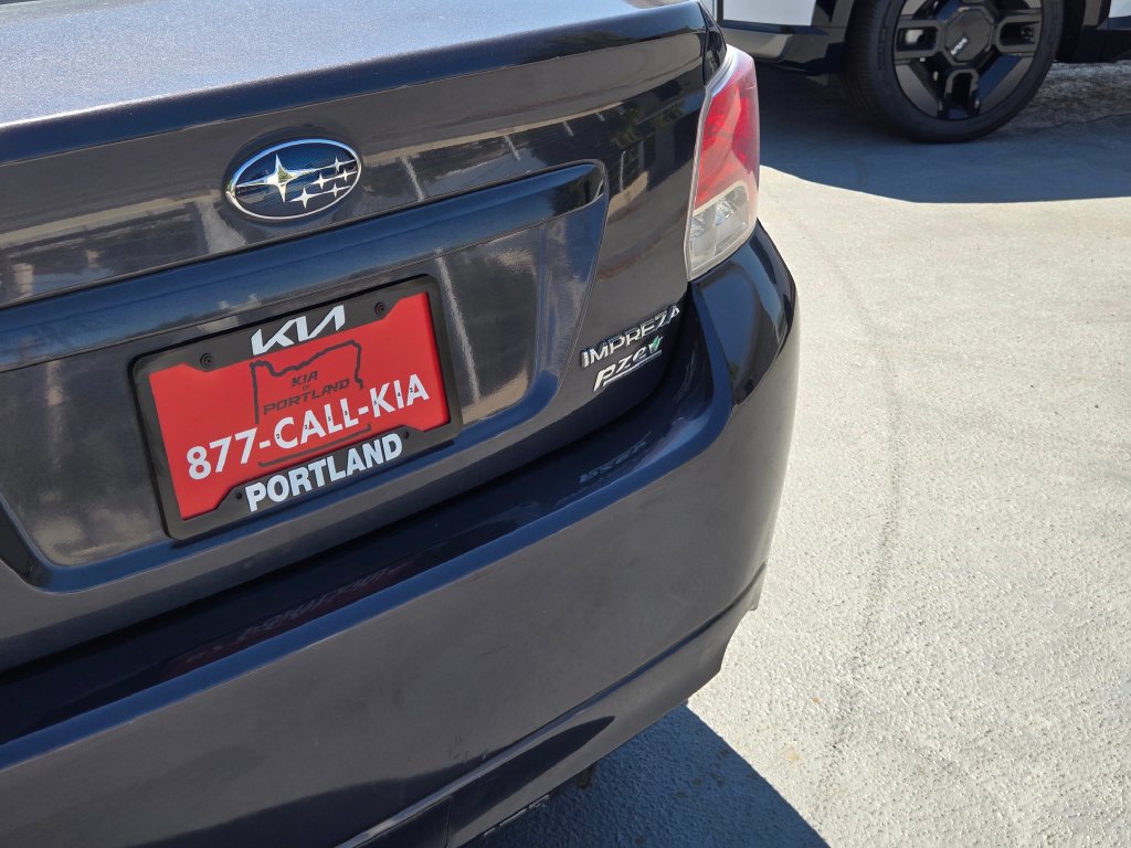 Used 2014 Subaru Impreza 2.0i Premium w/ All-Weather Package w/CVT AWD/4WD image 14