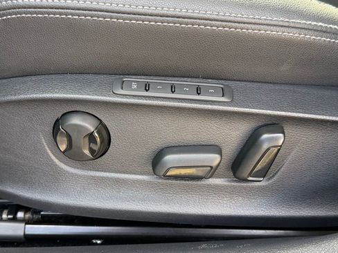 Used 2020 Volkswagen Passat 2.0T SEL image 22