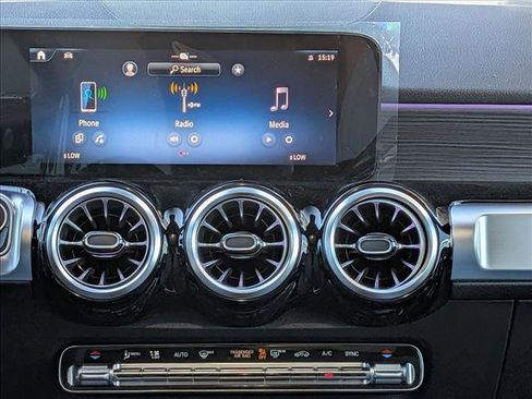 New 2026 Mercedes-Benz GLB 250 4MATIC image 12