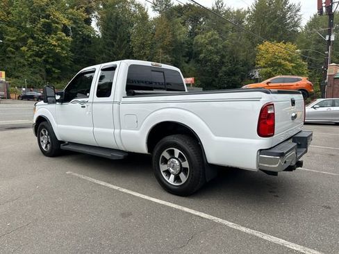 Used 2015 Ford F250 Lariat w/ Camper Package image 4