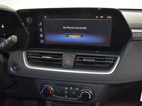 Used 2025 Chevrolet TrailBlazer LS w/ LS Convenience Package FWD image 29