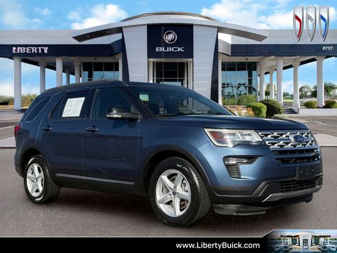 Used 2018 Ford Explorer XLT w/ Equipment Group 201A FWD image 1