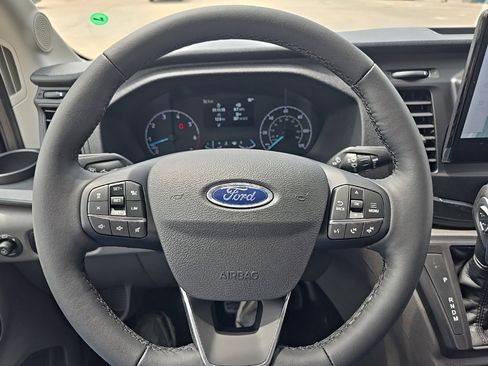 New 2025 Ford Transit 250 Base image 31
