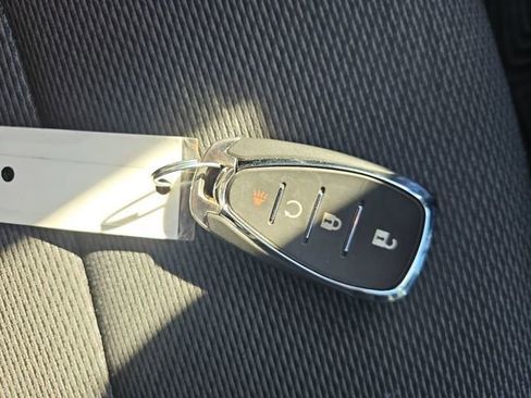 Used 2017 Chevrolet Cruze LT w/ Convenience Package image 28