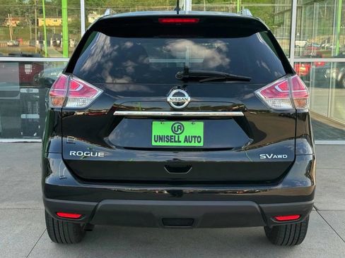 Used 2016 Nissan Rogue SV AWD/4WD image 6
