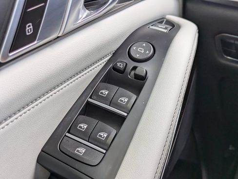 Used 2023 BMW X5 sDrive40i w/ M Sport Package RWD image 25