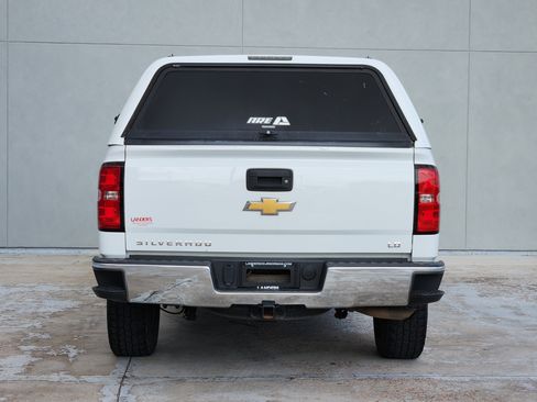 Used 2019 Chevrolet Silverado 1500 LT AWD/4WD image 6