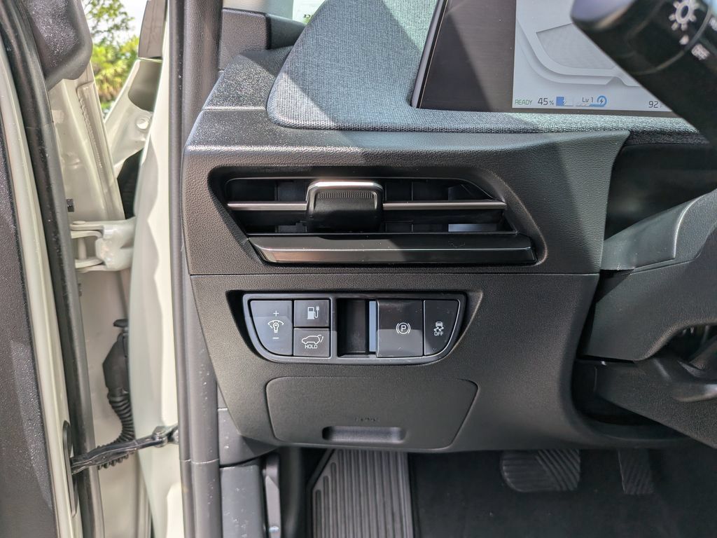 Certified 2024 Kia EV6 Wind w/ Wind Technology Package RWD image 29