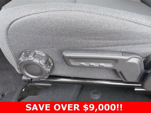 New 2025 Jeep Gladiator Sport image 28