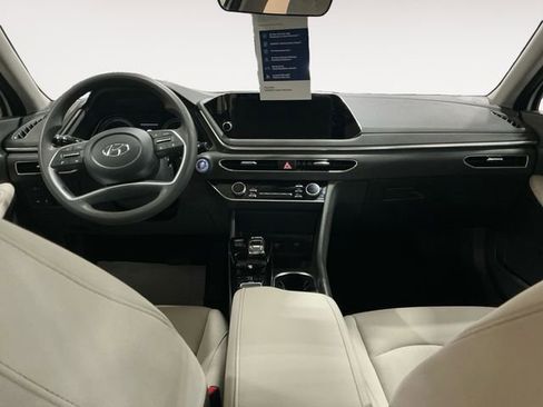 Certified 2023 Hyundai Sonata SEL w/ Preferred Accessory Package FWD image 11
