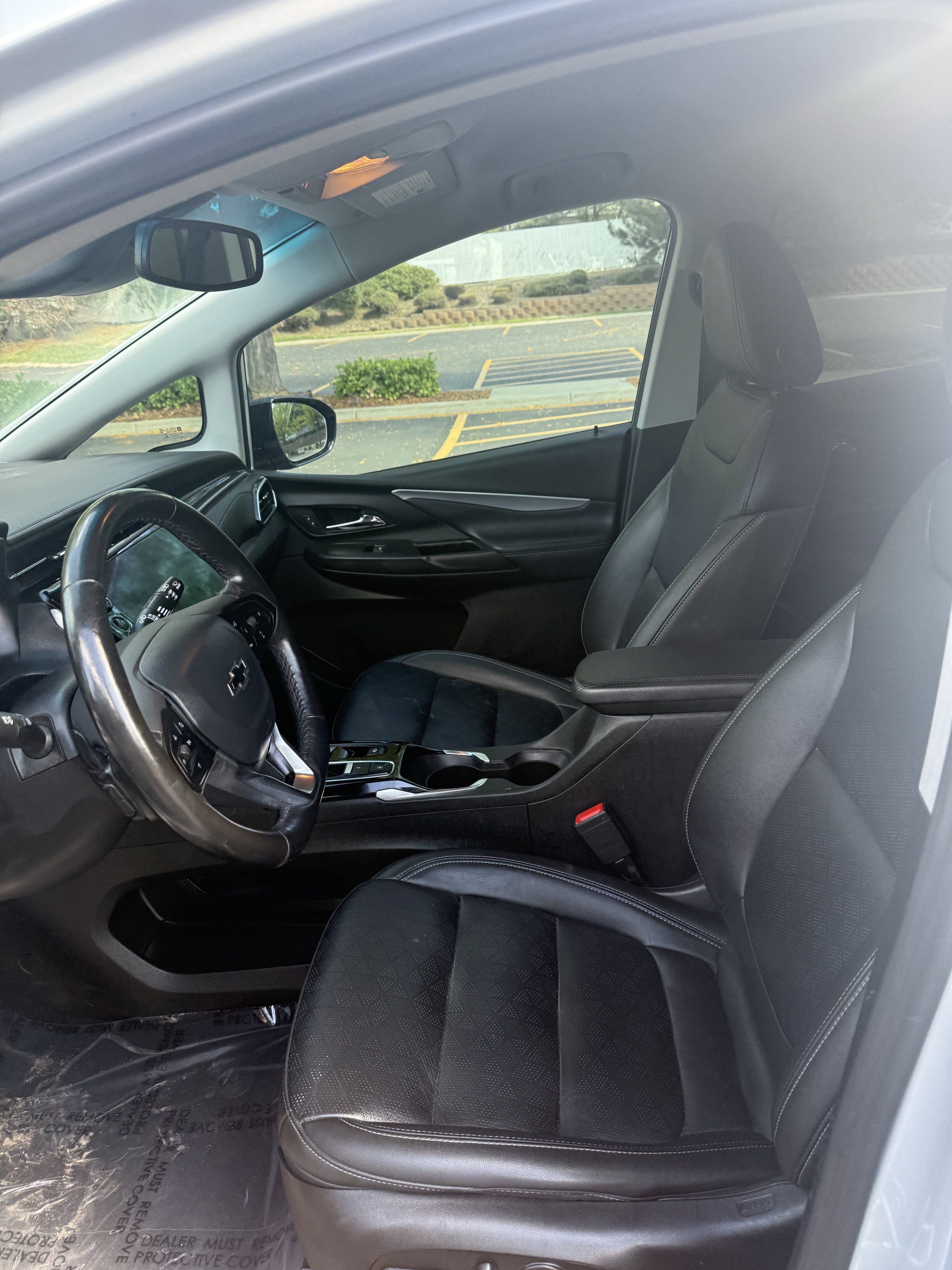 Used 2022 Chevrolet Bolt LT w/ Infotainment Package FWD image 12