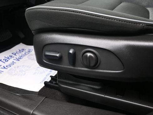 Used 2023 Chevrolet TrailBlazer LT FWD image 10