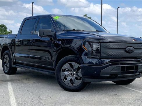 Used 2024 Ford F150 Lightning Flash AWD/4WD image 32