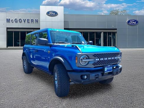Used 2025 Ford Bronco Badlands AWD/4WD image 4