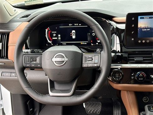 New 2026 Nissan Pathfinder Platinum image 15