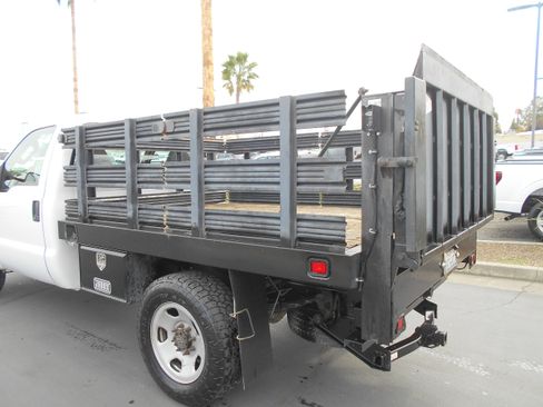 Used 2009 Ford F350 2WD Regular Cab Super Duty image 4