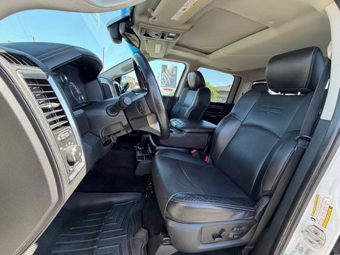 Used 2015 RAM 2500 Laramie w/ Convenience Group AWD/4WD image 10