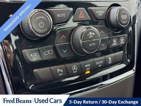 Used 2021 Jeep Grand Cherokee Trailhawk image 17