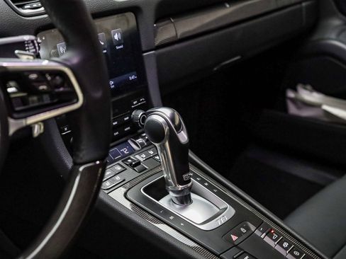 Used 2025 Porsche 718 Cayman image 19