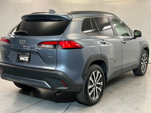 Certified 2022 Toyota Corolla Cross XLE w/ Convenience Package AWD/4WD image 6