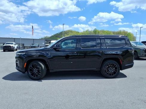 New 2026 Jeep Grand Wagoneer Summit AWD/4WD image 5