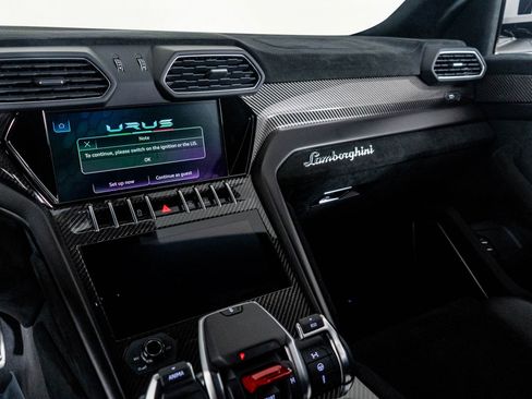 Used 2023 Lamborghini Urus Performante image 57