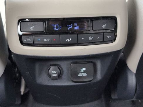 Used 2022 Hyundai Palisade SEL w/ 8P Bench Seat Package FWD image 22
