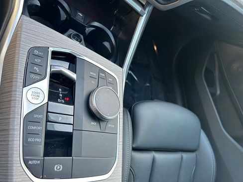 Used 2025 BMW 330i Sedan RWD image 19