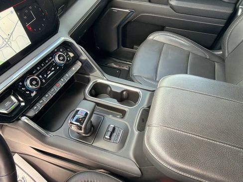Used 2024 GMC Sierra 1500 Denali AWD/4WD image 31