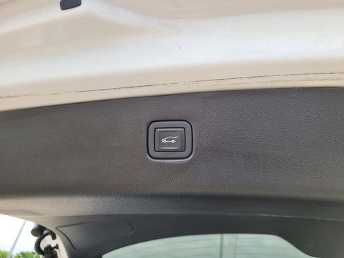 Used 2023 Chevrolet Blazer LT w/ Convenience Package FWD image 15