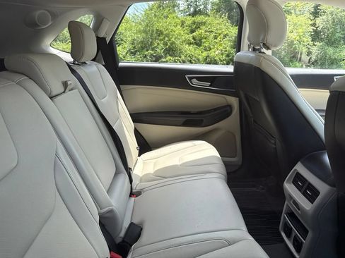 Used 2019 Ford Edge Titanium w/ Equipment Group 301A FWD image 14