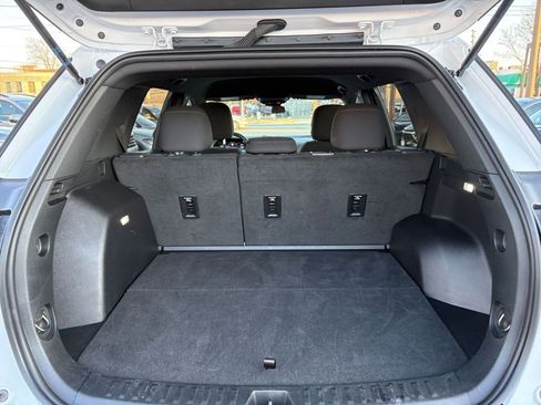 Used 2025 Chevrolet Equinox LT image 30