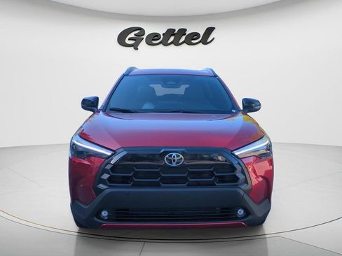 Used 2026 Toyota Corolla Cross XLE FWD image 2