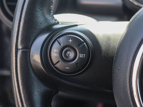 Used 2017 MINI Cooper 2-Door Hardtop image 29