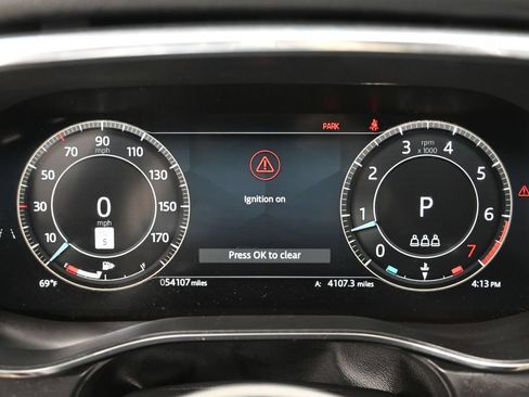Used 2025 Jaguar F-PACE R-Dynamic S AWD/4WD image 22