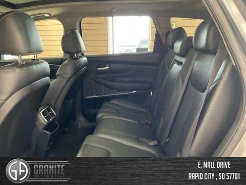 Used 2019 Hyundai Santa Fe Limited image 10