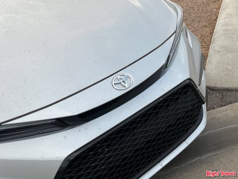 Certified 2026 Toyota Corolla SE w/ SE Package FWD image 7