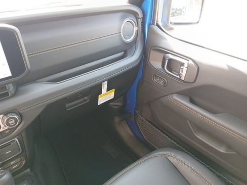 New 2025 Jeep Gladiator Sport S image 34