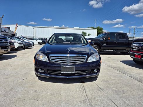 Used 2011 Mercedes-Benz C 300 4MATIC Sedan image 4