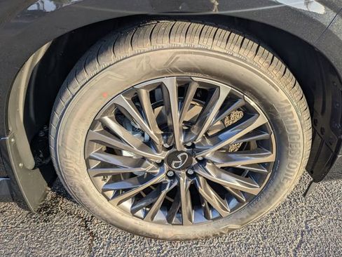 New 2026 INFINITI QX80 Autograph w/ Premium Cargo Package image 10