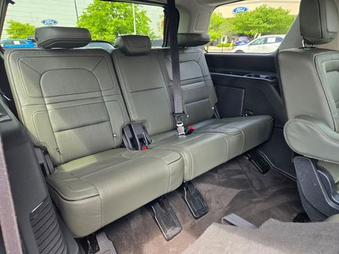Used 2023 Lincoln Navigator Black Label image 10