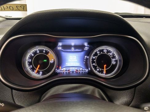 Used 2022 Jeep Cherokee Limited image 15