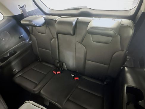 Used 2025 Kia Telluride S image 29