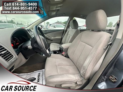Used 2010 Nissan Altima 2.5 S FWD image 8