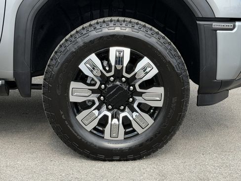 New 2026 GMC Sierra 2500 Denali w/ Denali Reserve Package image 17