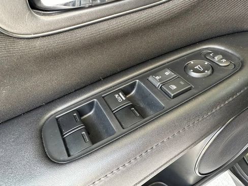 Used 2017 Honda HR-V LX image 22